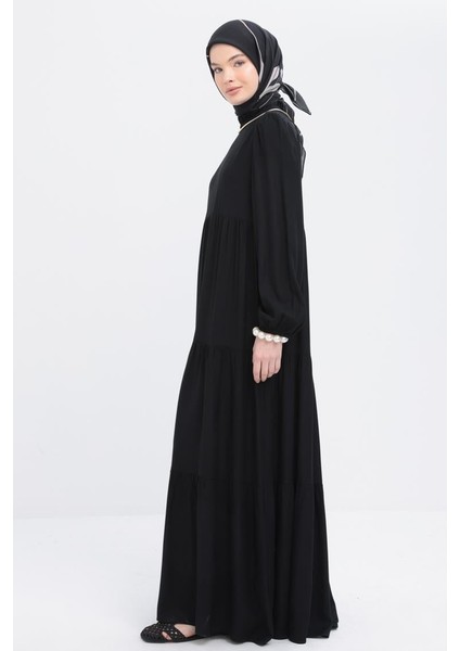 Siyah-Yakası Fırfır Detaylı Büzgülü Elbise fiyatları