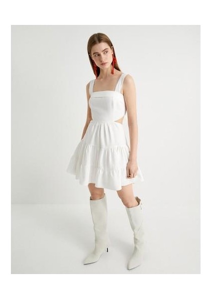 Arkası Fiyonk Detaylı Mini Elbise Pencere Detaylı Kalın Askılı Katlı modelleri