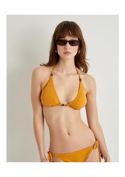 Parlak Üçgen Bikini Üstü Boncuk Detaylı Ince Askılı modelleri