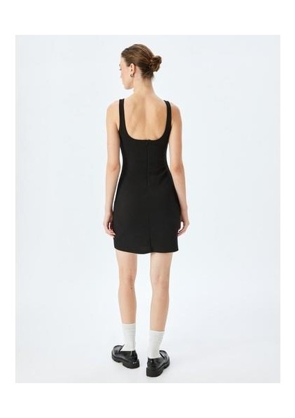 Krep Scuba Kumaş U Yaka Slim Fit Askılı Mini Elbise fırsatları