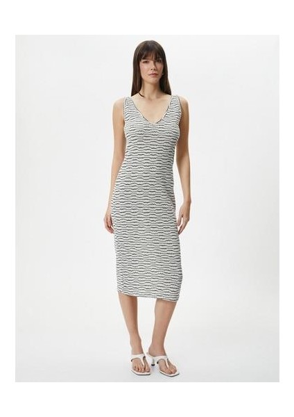 Midi Elbise V Yaka Askılı Dokulu fiyatları