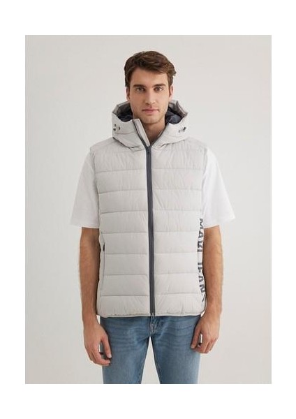 Jeans Detaylı Kapüşonlu Gri Şişme Yelek 0110554-70074 fırsatları