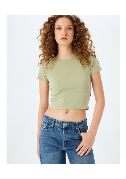 Crop Bisiklet Yaka Kısa Kollu Slim Fit Basic Tişört