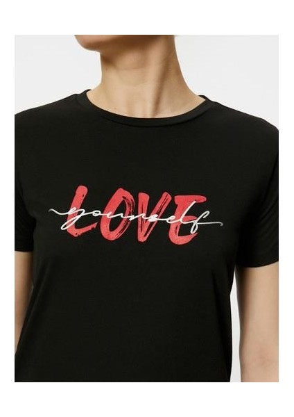 Slogan Baskılı Tişört Bisiklet Yaka Kısa Kollu Standart Kesim modelleri