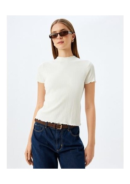 Kısa Kollu Dik Yaka Viskon T-Shirt Dokulu modelleri