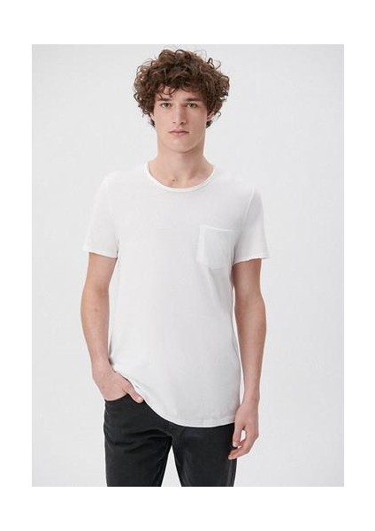 Dikişli Cep Detaylı Beyaz Tişört 062772-20843