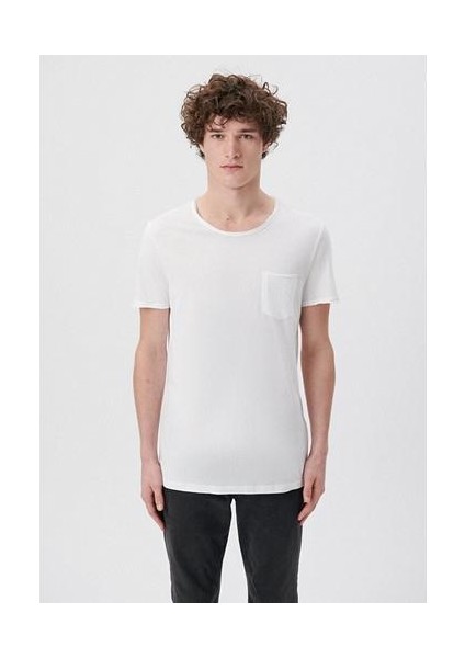 Dikişli Cep Detaylı Beyaz Tişört 062772-20843
