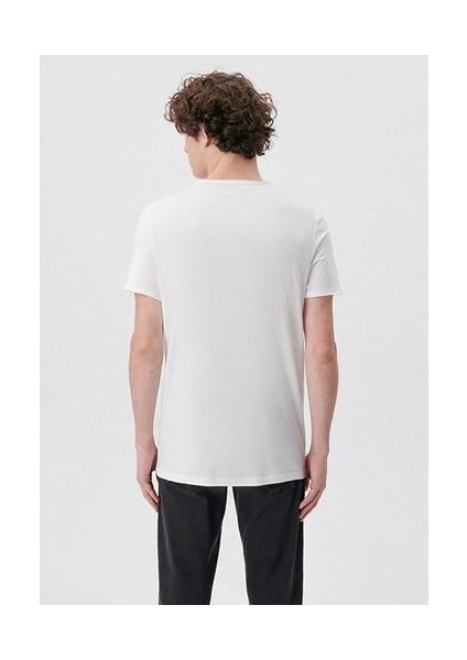 Dikişli Cep Detaylı Beyaz Tişört 062772-20843