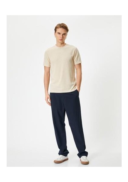 Slim Fit Tişört Bisiklet Yaka Kısa Kollu Dokulu fiyatları