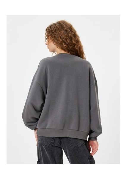 Oversize Sweatshirt Kelebek Baskılı Bisiklet Yaka Şardonlu fırsatları