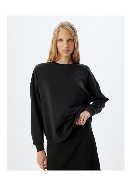 Oversize Sweatshirt Bisiklet Yaka Taş Detaylı Uzun Kollu Pamuklu modelleri
