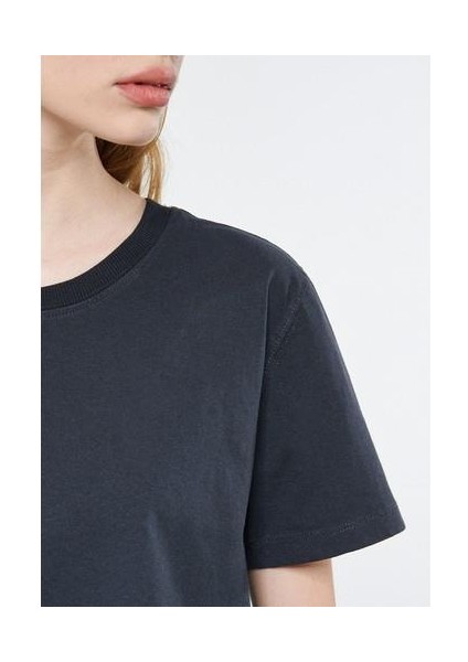 Kadın Koyu Gri Crop Basic Tişört 1611644-70087 fırsatları