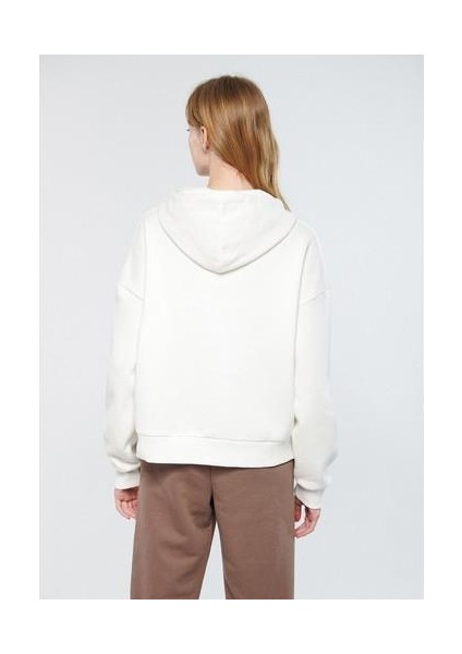 Mavi Logo Baskılı Kapüşonlu Ekru Sweatshirt 168334-81964