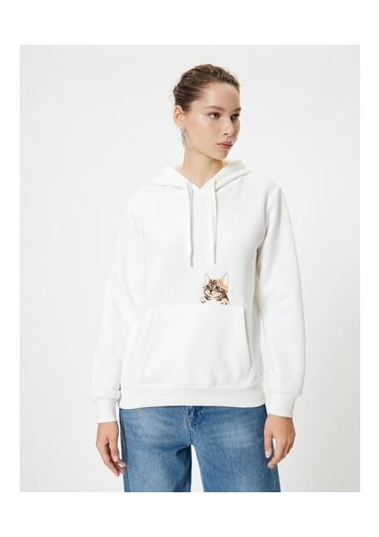 Oversize Kapüşonlu Sweatshirt Cep Detaylı Kedi Nakışlı modelleri