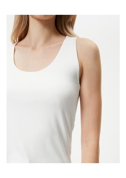 Askılı Atlet Basic U Yaka Slim Fit modelleri