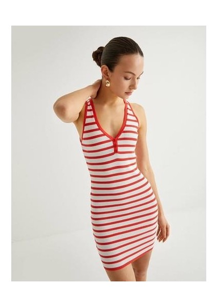 x Sibil Çetinkaya - Mini Halter Yaka Elbise Düğme Detaylı Slim Fit indirimleri
