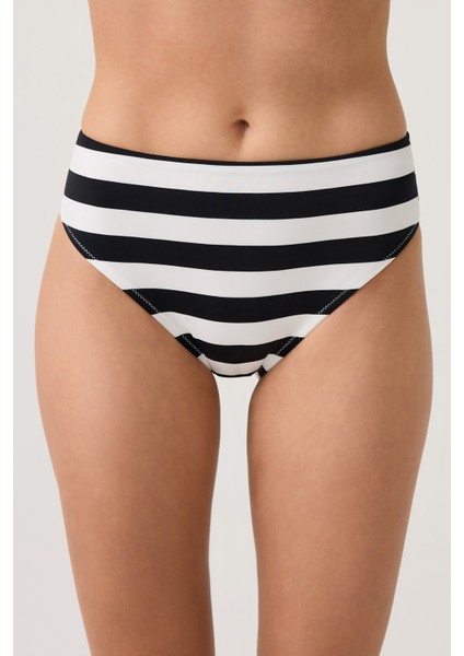Siyah-Beyaz Çizgili U Yaka Spor Mayo Sporty One Piece