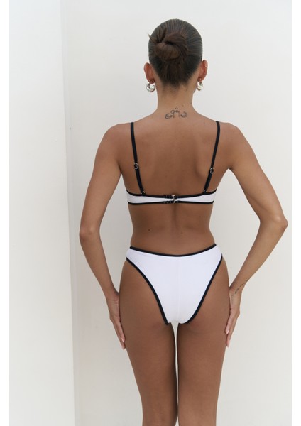 Laili Kontrast Şerit Detaylı Beyaz Bikini Altı