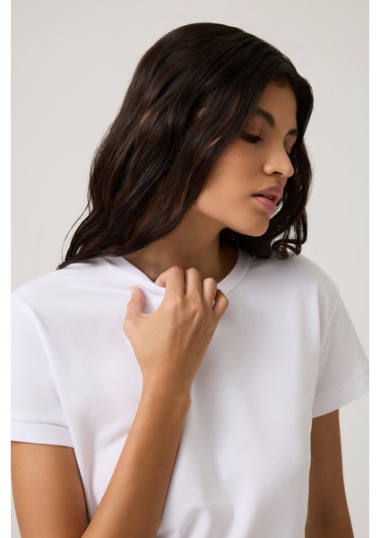 Beyaz Düz Kesim Tişört Regular T-Shirt fiyatları