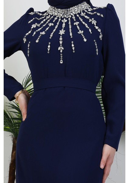 Yakası Taş Işlemeli Elbise Lacivert modelleri