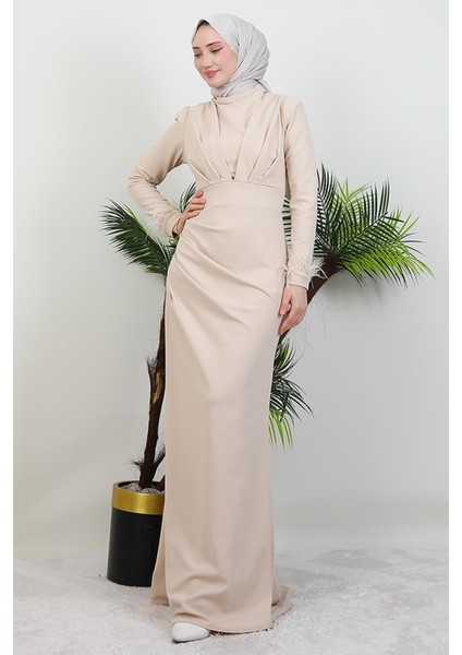 Kolu Tüylü Pile Detay Elbise Krem fırsatları