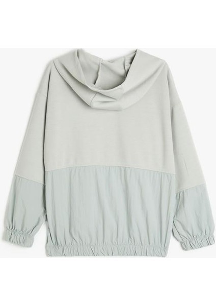 Oversize Kapşonlu Sweat Uzun Kollu Kanguru Cepli Paraşüt Kumaş Detaylı fırsatları