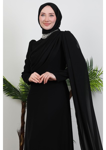 Yakası Taşlı Elbise Siyah indirimleri