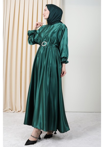 Zincir Motif Kuşaklı Elbise Zümrüt fırsatları