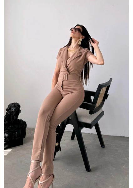 Kemer Detaylı Yakalı Bej Tulum modelleri