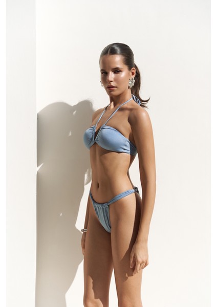 Bunga Bağlamalı Büzgü Detay Mavi Bikini Üstü