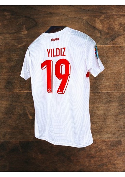 Euro 2024 Türkiye Kenan Yıldız Yetişkin Deplasman Forması (Beyaz) modelleri