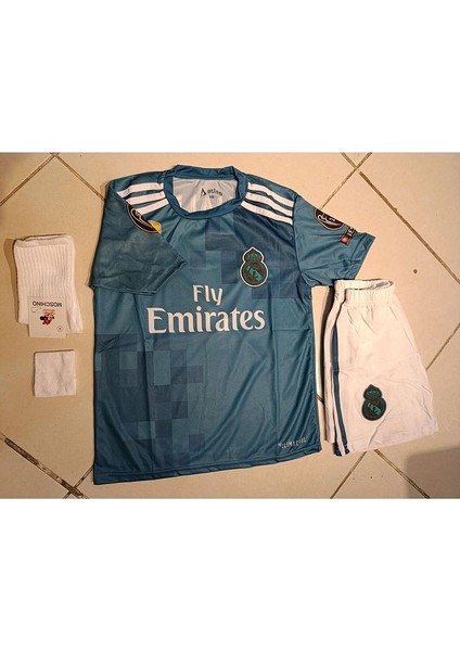 Ronaldo Real Madrid Turkuaz Çocuk Forma 4 Lü Set . Forma+Şort+Çorap+Bileklik