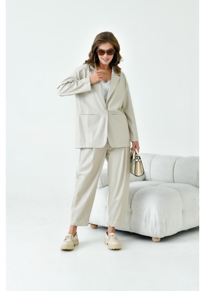 Kadın Deri Takım Beige indirimleri