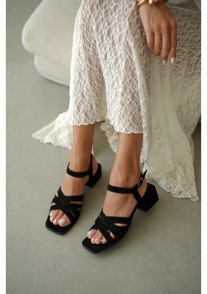 Lupie Çarpraz Bant Detaylı Hakiki Deri Kadın Topuklu Ayakkabı- Siyah Süet modelleri