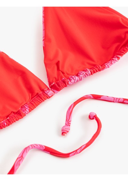 Boyundan Bağlamalı Çiçekli Üçgen Bikini Üstü