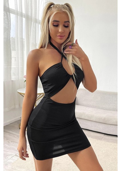 Kadın Siyah Sırt ve Göğüs Dekolteli Boyundan Bağlamalı Gecelik modelleri