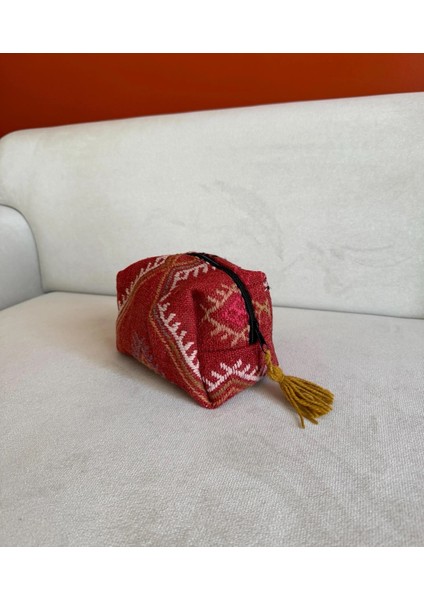 Kırmızı Renk El Yapımı Kilim Çanta, Şık ve Estetik El Çantası, Vintage Seveler Için Harika