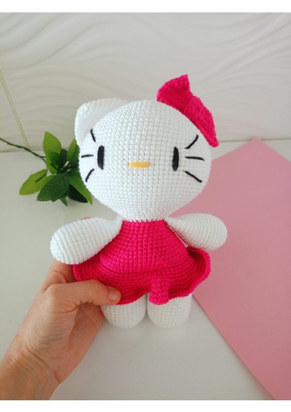 El Örgüsü Amigurumi Hello Kity Ailesi