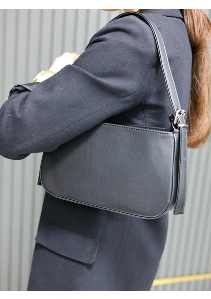 Bayan Çanta Siyah T301304 fiyatları