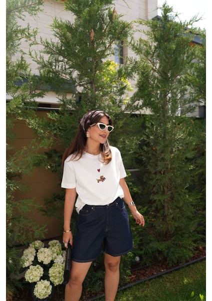 Kalp Nakışlı Oversize Tshirt