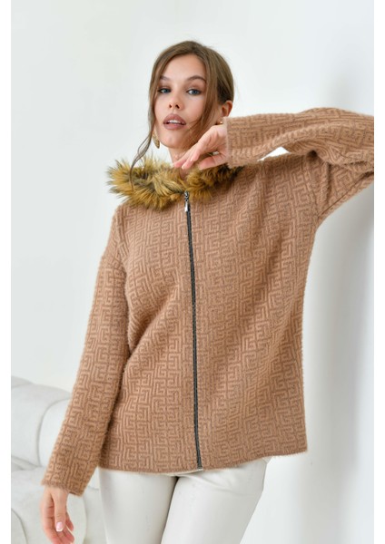 Kadın Kürk Detaylı Hırka Bisküvi