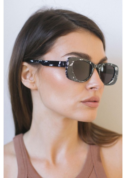 Atmaca Dirty Black Güneş Gözlüğü fırsatları