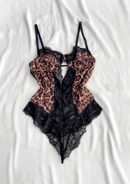 Leopar Dantel Detaylı Bodysuit