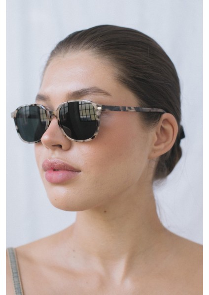 Perla Zebra Green Güneş Gözlüğü fırsatları