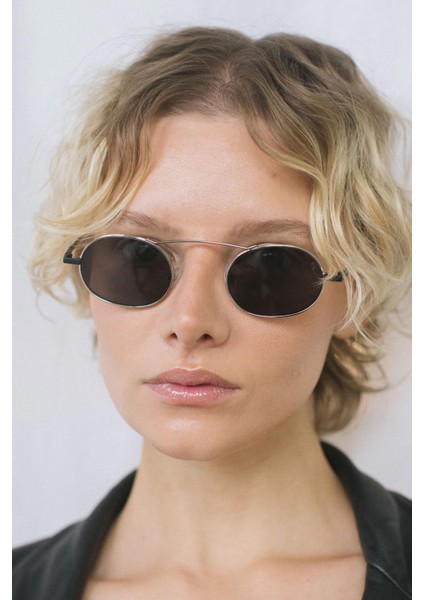 Oliver New Silver Black Güneş Gözlüğü fiyatları