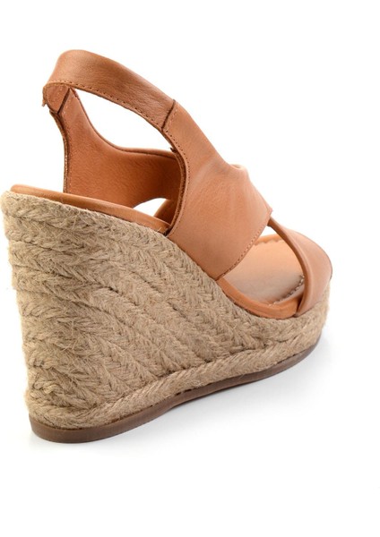 Taba Leather Kadın Sandalet K05628120903 fırsatları