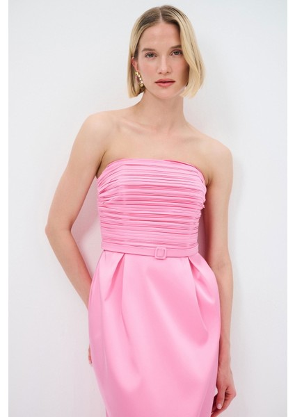 Omuzları Açık Pileli Elbise Pembe 12445076000 fiyatları