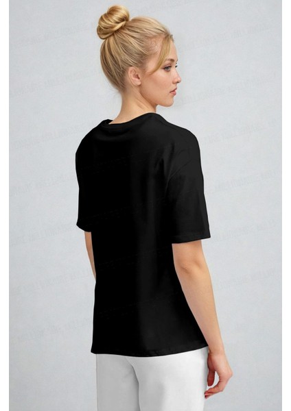 Kadın Siyah Kurdele Kabaran Dokulu Baskı Regular Fit Normal Kalıp T-Shirt modelleri