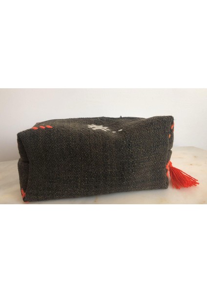 El Dokuması Kilimden Küçük Boy Çanta, Her Mevsim Kombinlerin Yıldızı Vintage Kilim Çanta fiyatları