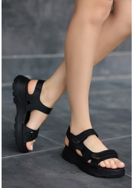 Trita Siyah Cırtlı Ortopedik Kadın Sandalet modelleri
